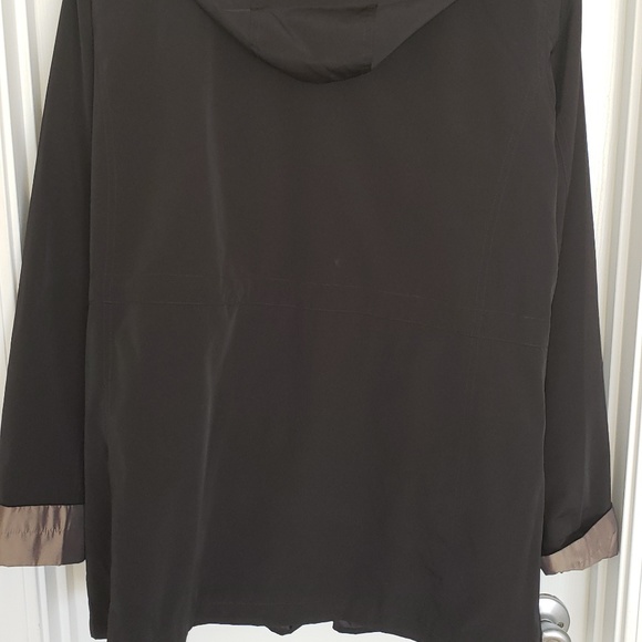 Trench coat - Picture 3 of 3